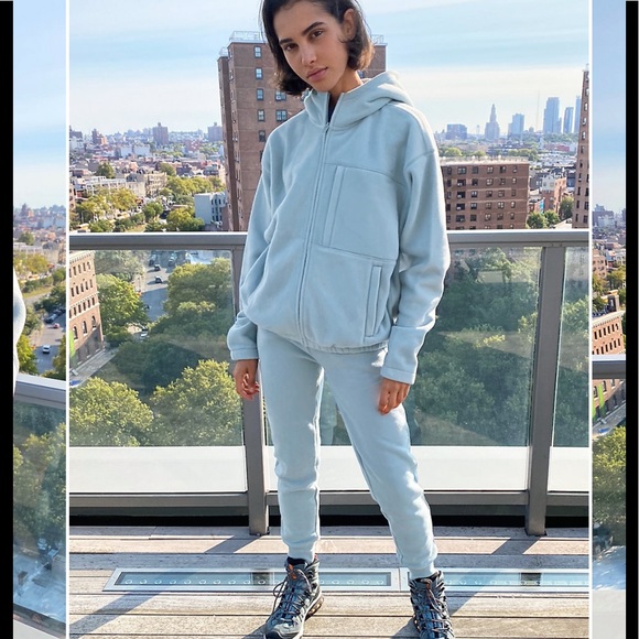 Aritzia TNA fleece polar zip hoodie jacket - Picture 3 of 9